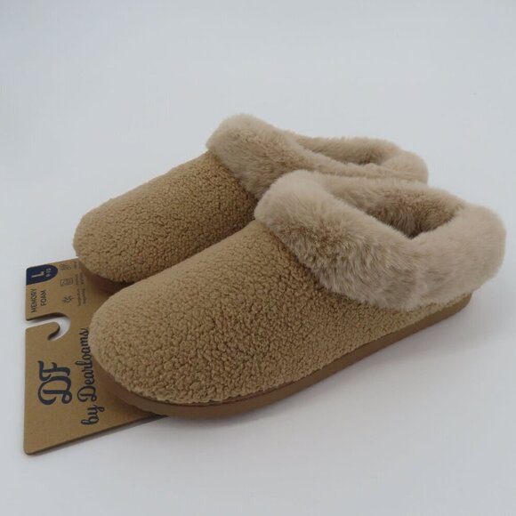 Dearfoams Women Large 9-10 Beige Fuzzy Memory Foam Indoor Outdoor Slippers NEW - Picture 13 of 14